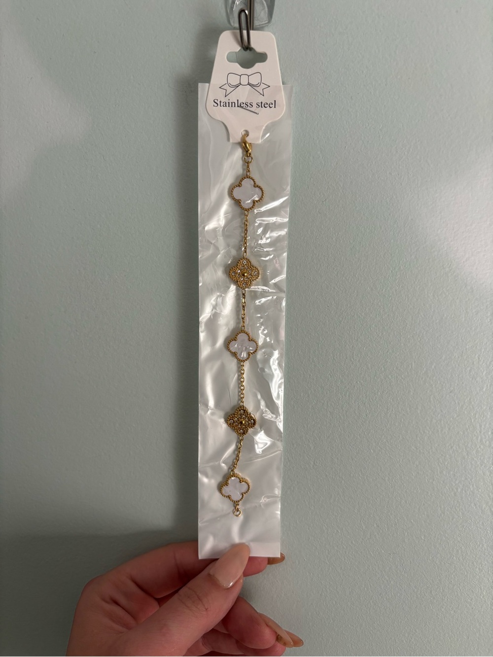 NWT Gold Tone Stainless Steel Clover Bracelet